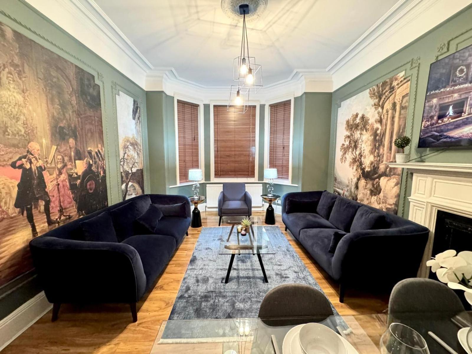 Marylebone Family Four Bedroom Apartment London