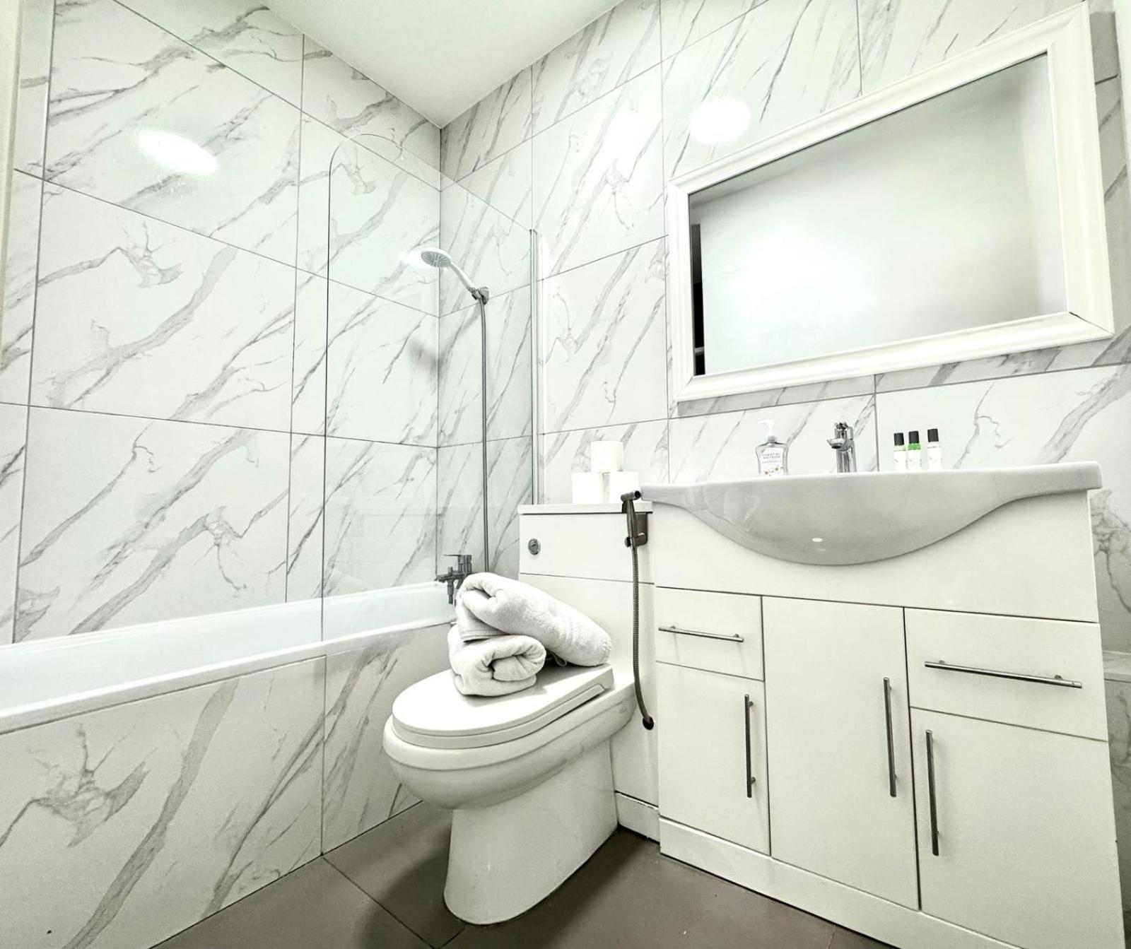 Marylebone Family Four Bedroom Apartment London