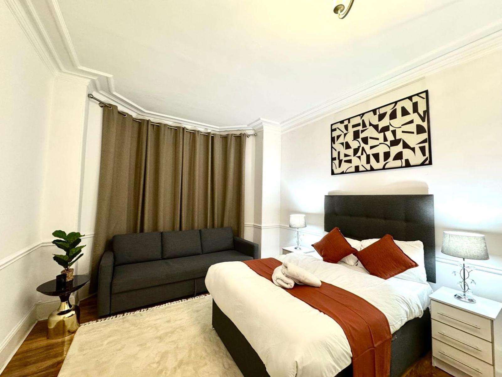 Marylebone Family Four Bedroom Apartment London